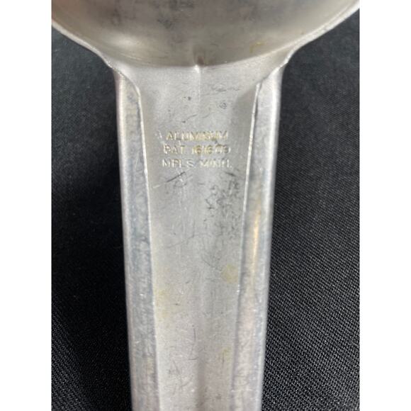 Vintage Foley Aluminum Citrus Juicer, Retro Kitchen Utensil, - Picture 6 of 6